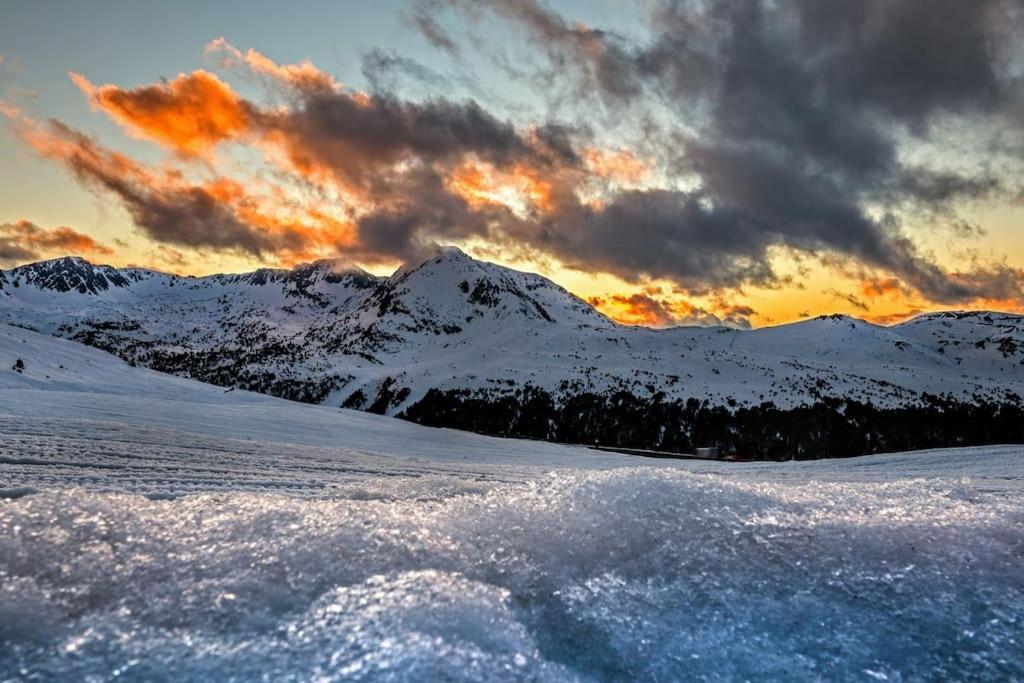 R Valle De Incles-Grandvalira Free Parking Canillo Esterno foto